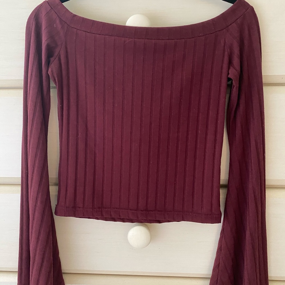 Maroon bell sleeved top